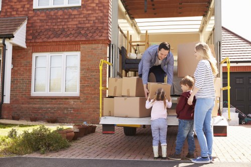Organised moving day checklist for a Chelsea house removal