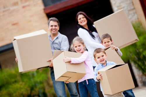 Removal van supporting moves in Chelsea and nearby areas