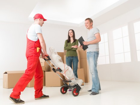 Local packing solutions suited to Chelsea flats and townhouses